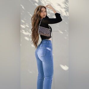 NWT High Rise Skinny Jeans Dark Wash Sz L